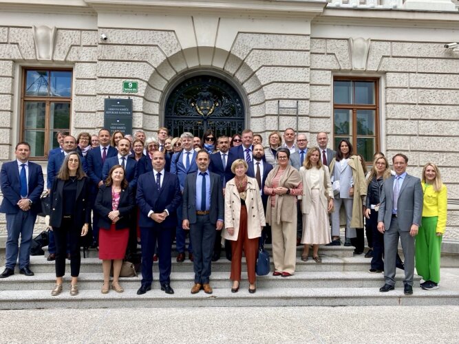 Regionų administracinio teismo teisėjai dalyvavo Europos administracinių teismų teisėjų asociacijos organizuotoje konferencijoje apie skaitmeninius sprendimus teismų sistemoje  