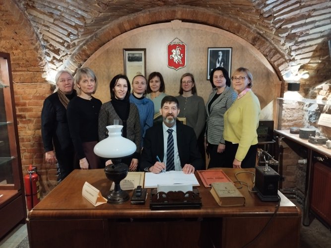 Ekskursija po Šiaulių apygardos teisme įrengtą Teismų istorijos muziejų